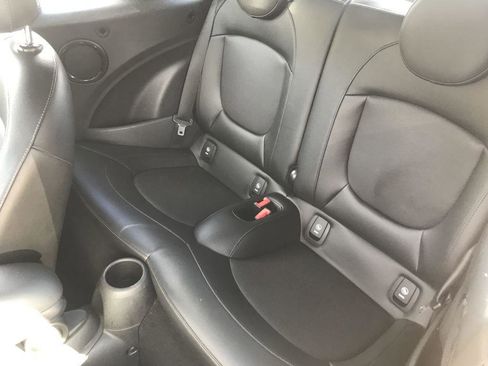 Used 2016 MINI Cooper Convertible image 8