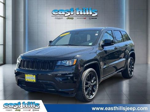 Used 2022 Jeep Grand Cherokee Laredo X AWD/4WD image 6