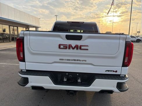 Used 2022 GMC Sierra 1500 AT4 w/ AT4 Premium Package image 4