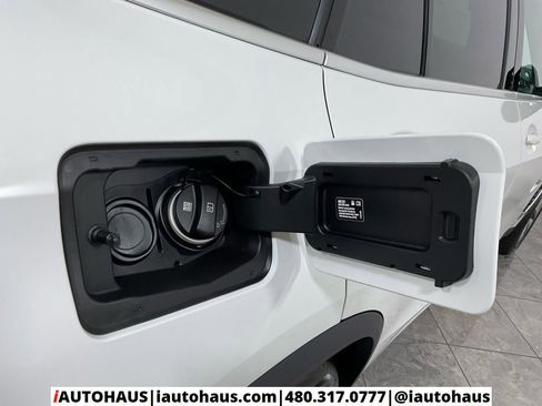 Used 2024 BMW X5 xDrive50e w/ Premium Package image 42