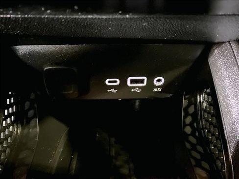 Used 2021 Chevrolet TrailBlazer LS image 28