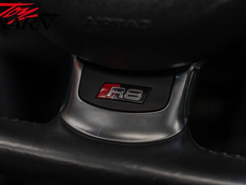 Used 2014 Audi R8 V8 image 38