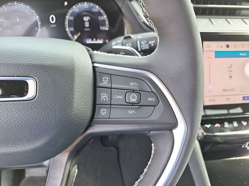 New 2026 Jeep Grand Cherokee L Limited RWD image 36