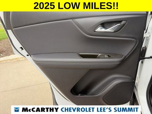 Used 2025 Chevrolet Blazer LT FWD image 38