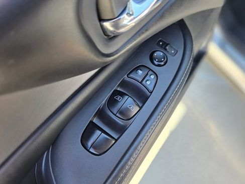 Used 2021 Nissan Murano SV FWD image 22