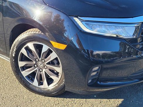 Certified 2024 Honda Odyssey EX-L image 9