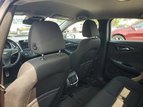Used 2016 Chevrolet Malibu LT w/ Driver Confidence Package FWD image 9