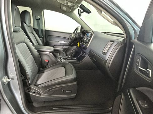 Used 2019 Chevrolet Colorado Z71 AWD/4WD image 35