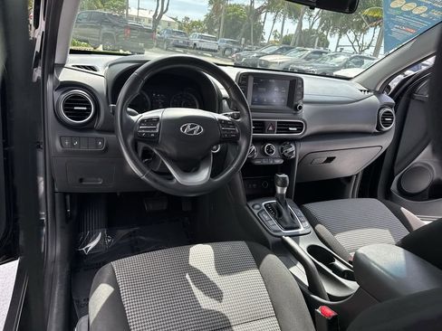 Used 2018 Hyundai Kona SEL FWD image 35