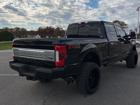 Used 2019 Ford F350 Limited image 5