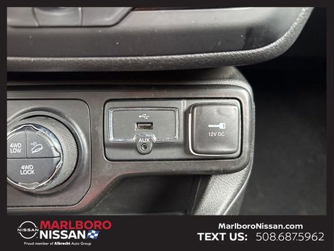 Used 2022 Jeep Renegade Trailhawk image 28