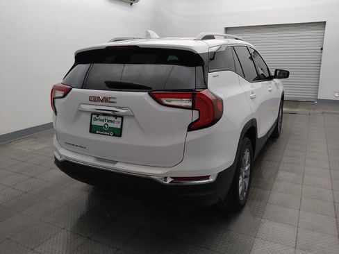Used 2024 GMC Terrain SLT FWD image 7