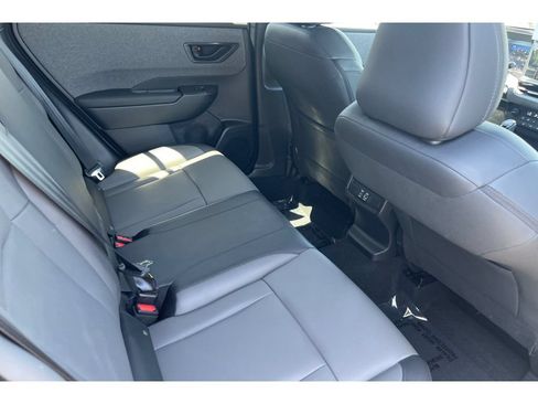 Used 2026 Subaru Outback Premium AWD/4WD image 18