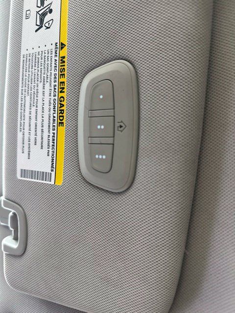 Used 2023 Chrysler Pacifica Limited FWD image 49