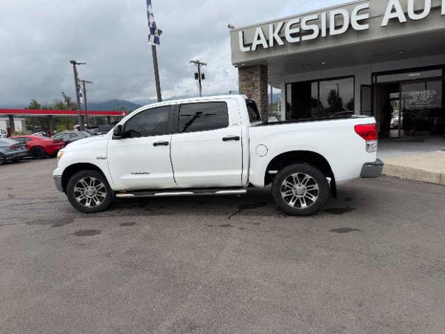 Used 2013 Toyota Tundra 4x4 CrewMax w/ SR5 Pkg image 5