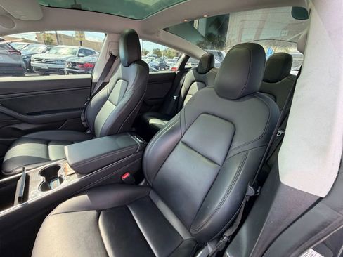 Used 2020 Tesla Model 3 Performance image 12
