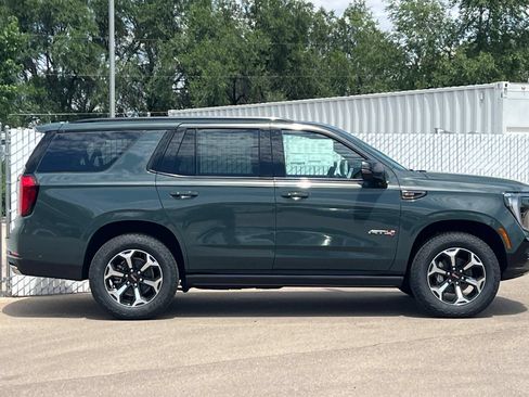 New 2026 GMC Yukon AT4 AWD/4WD image 3