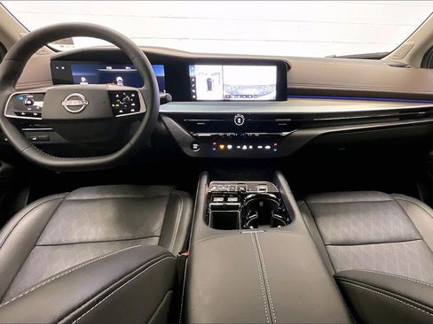 Certified 2025 Nissan Murano Platinum w/ Cargo Package image 14