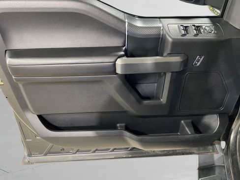 Used 2018 Ford F150 XLT w/ Equipment Group 302A Luxury AWD/4WD image 19