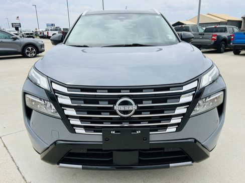 Used 2024 Nissan Rogue Platinum image 35