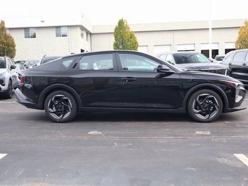 New 2025 Kia K4 EX image 4