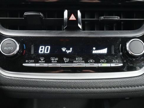 Used 2023 Toyota Corolla SE image 18