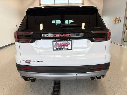 Used 2026 GMC Acadia Elevation w/ LPO, Floor Liner Package AWD/4WD image 7