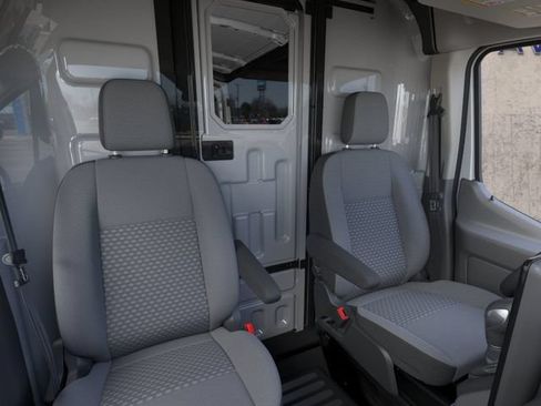 New 2026 Ford Transit 250 148 Medium Roof RWD image 10
