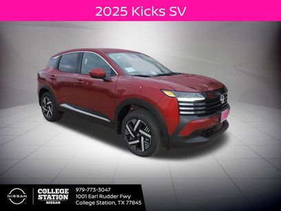 New 2025 Nissan Kicks SV