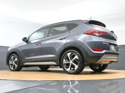 Used 2017 Hyundai Tucson Value AWD/4WD image 48