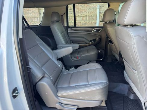 Used 2019 GMC Yukon XL Denali w/ Denali Ultimate Package image 24