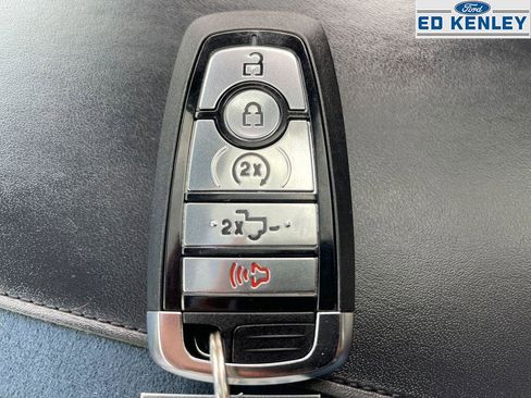 Used 2025 Ford F350 Platinum image 14