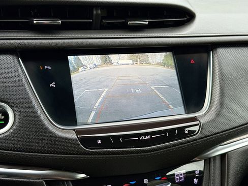 Used 2019 Cadillac XT5 Premium Luxury w/ LPO, Radiant Package image 13