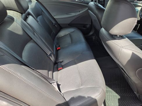 Used 2012 Hyundai Sonata Hybrid FWD image 12