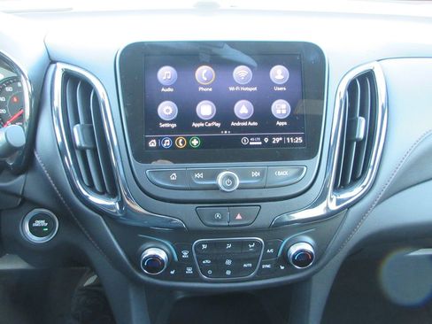 Certified 2023 Chevrolet Equinox RS image 32