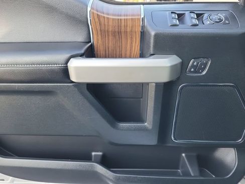 Used 2016 Ford F150 Lariat w/ Equipment Group 501A Mid RWD image 19
