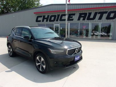 Used 2024 Volvo XC40 B5 Plus
