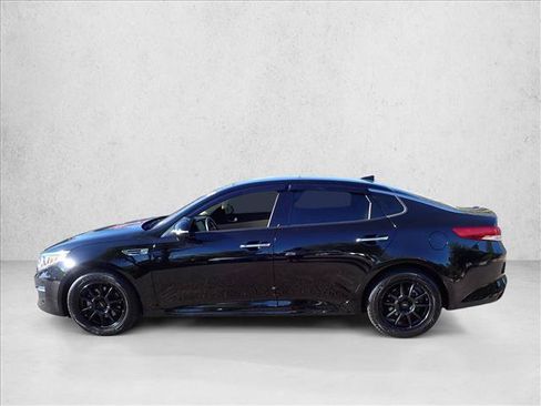Used 2017 Kia Optima EX w/ Premium Package FWD image 2