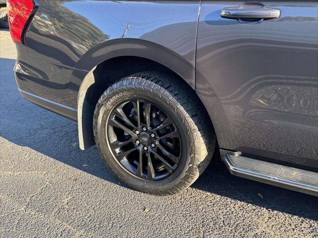 Used 2023 Ford Expedition Max XLT AWD/4WD image 9