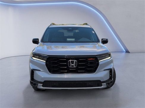New 2025 Honda Pilot TrailSport image 12