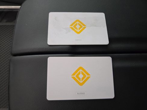 Used 2024 Rivian R1S Adventure image 31