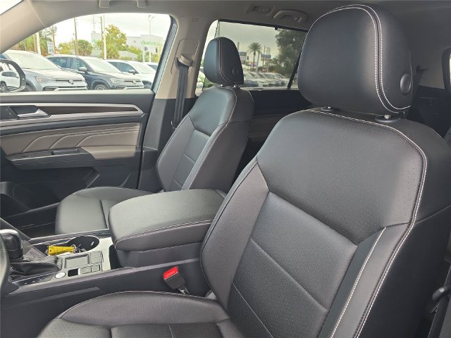 Used 2023 Volkswagen Atlas SE w/ Panoramic Sunroof Package FWD image 14