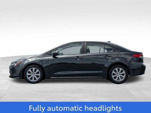 Used 2024 Toyota Corolla LE FWD image 4