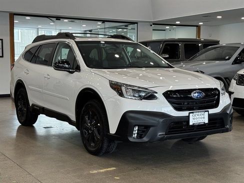 Used 2020 Subaru Outback Onyx Edition XT image 3