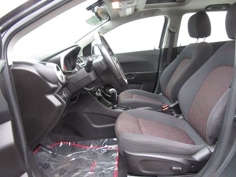 Used 2017 Chevrolet Sonic LT image 11