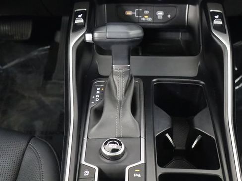 Certified 2025 Kia Sorento S w/ Panoramic Sunroof Package FWD image 29