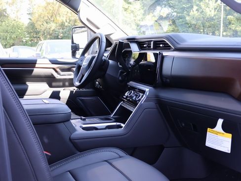 New 2026 GMC Sierra 3500 Denali w/ Denali Reserve Package image 49