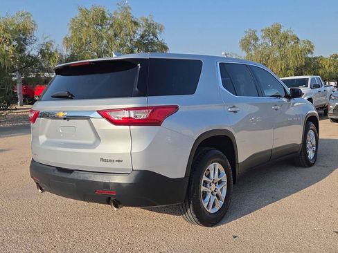 Used 2020 Chevrolet Traverse LS FWD image 8