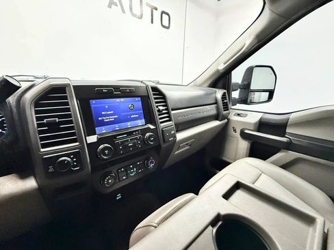 Used 2020 Ford F250 XL w/ STX Appearance Package AWD/4WD image 14