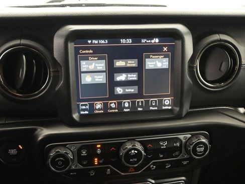 Used 2021 Jeep Wrangler Unlimited Sahara image 19